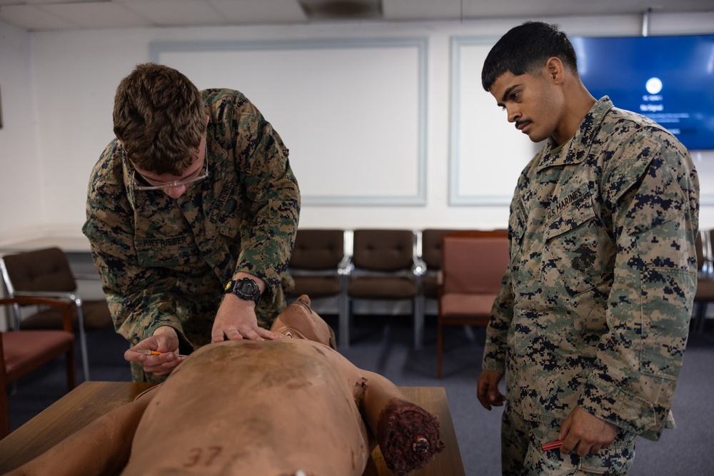 U.S. Marines conduct Combat Lifesaver course to support southern border mission