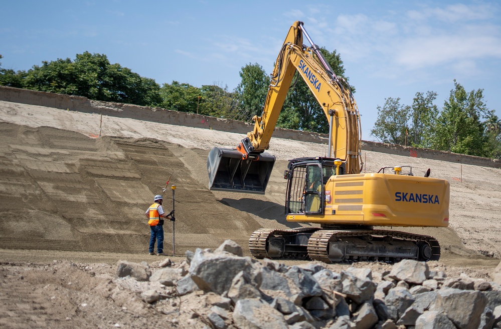 LA District leads Riverside levee rehabilitation effort