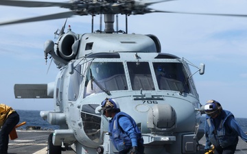 USS Bainbridge (DDG 96) Flight Deck Operations