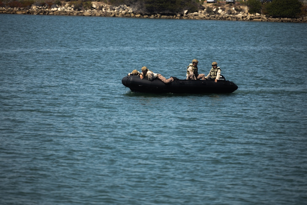 V31 conducts EOTG Boat Raid Course