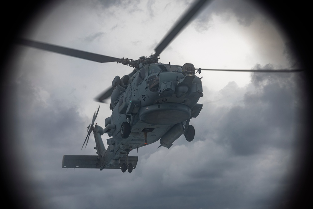 Shoup conducts flight quarters