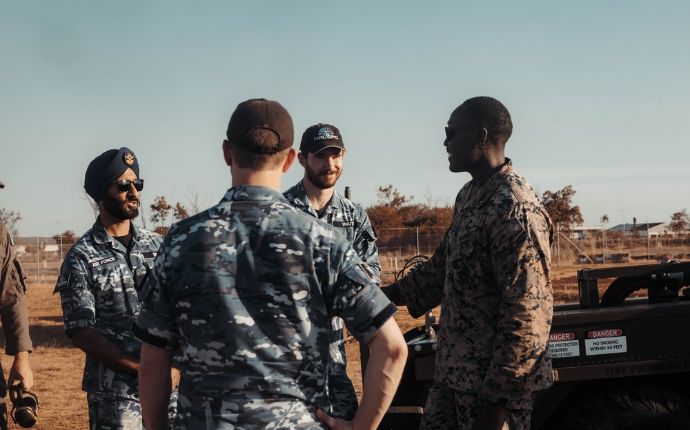 MRF-D 25.3: U.S. Marines use TAGRS to refuel Australian helicopter for the first time