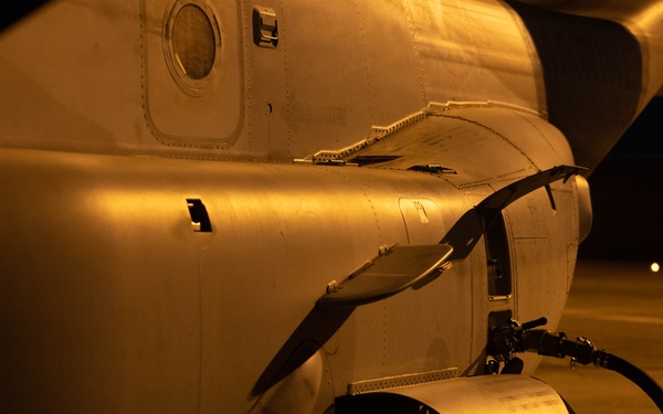 MRF-D 25.3: U.S. Marines use TAGRS to refuel Australian helicopter for the first time
