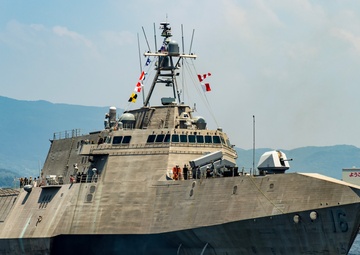 USS Tulsa Visits CFAS