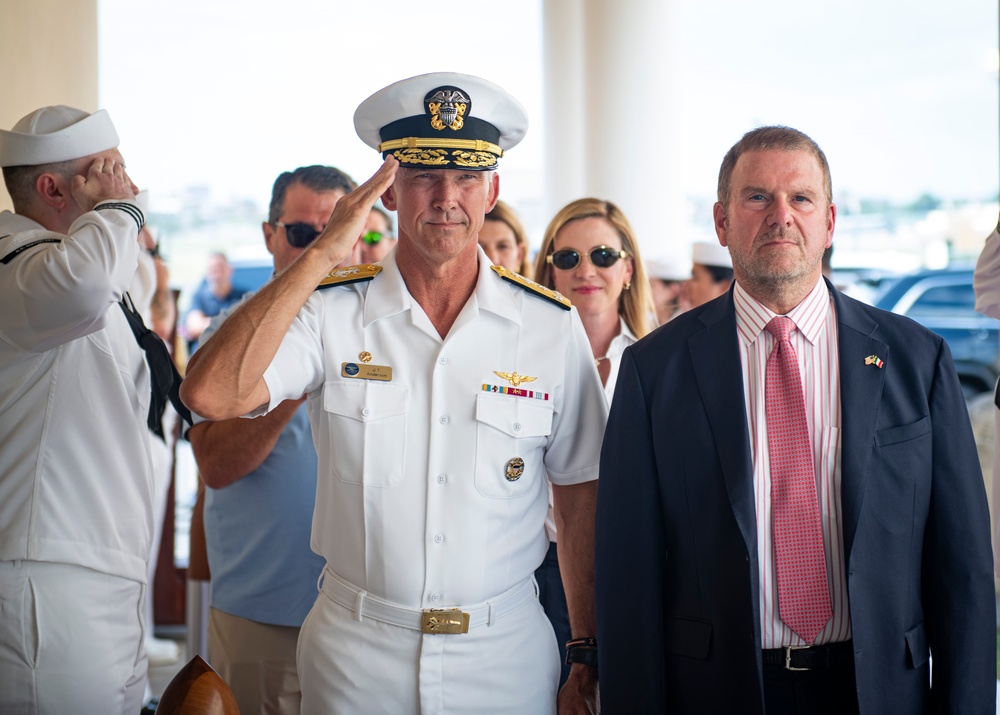 NAVEUR-NAVAF and C6F host U.S. Ambassador to Italy and San Marino
