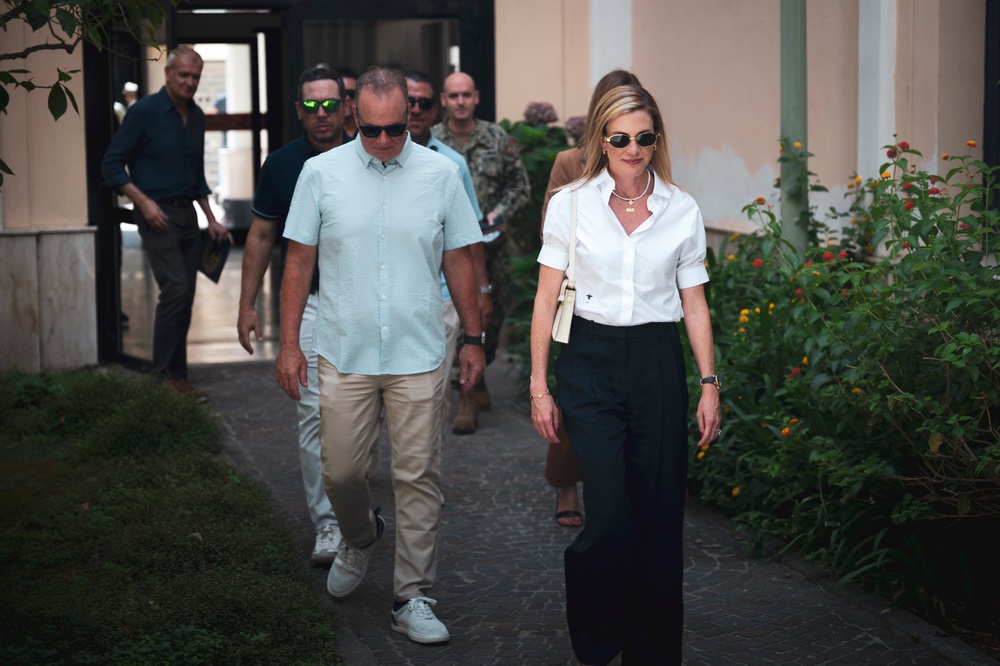 U.S. Ambassador to Italy and San Marino Visits NSA Naples