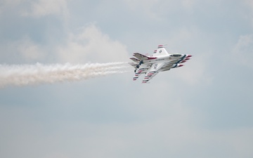 Thunderbirds arrive in Fort Wayne for 2025 air show