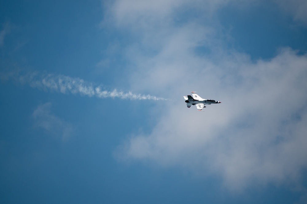 Thunderbirds arrive in Fort Wayne for 2025 air show