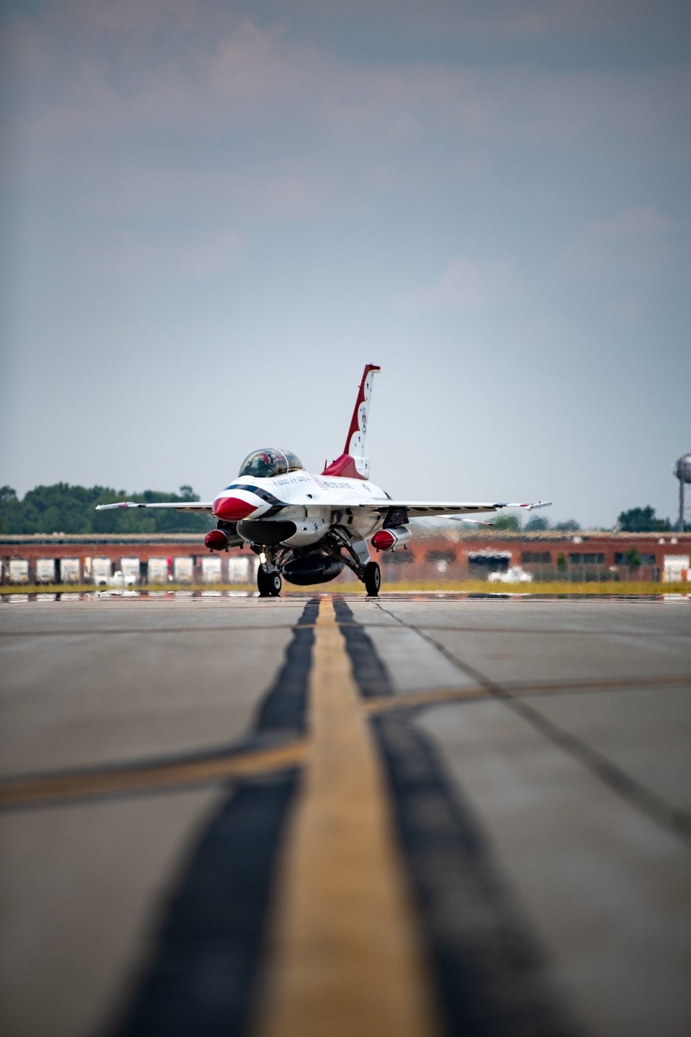 Thunderbirds arrive in Fort Wayne for 2025 air show