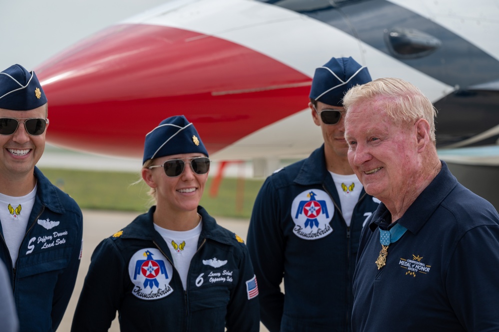 Medal of Honor recipient Sammy Lee Davis meets Thunderbirds