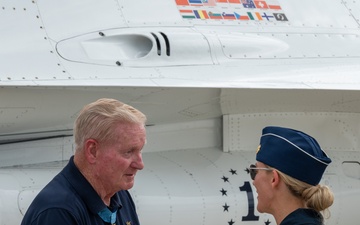 Medal of Honor recipient Sammy Lee Davis meets Thunderbirds