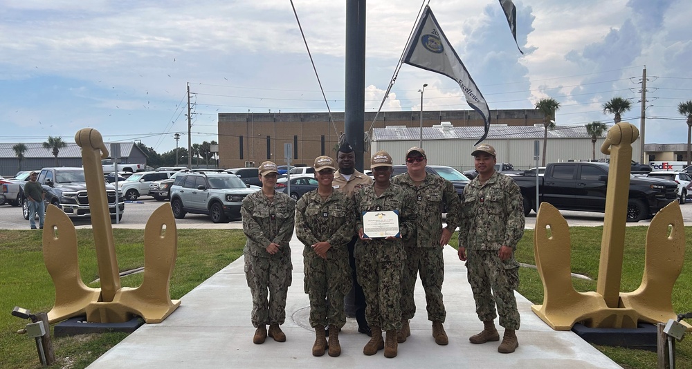 LSC Harris receives Navy and Marine Corps Achievement Medal