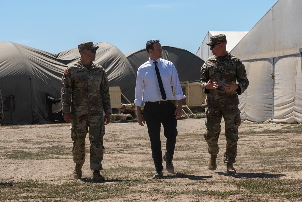 State official tours MWR facilities with California Guard Leadership
