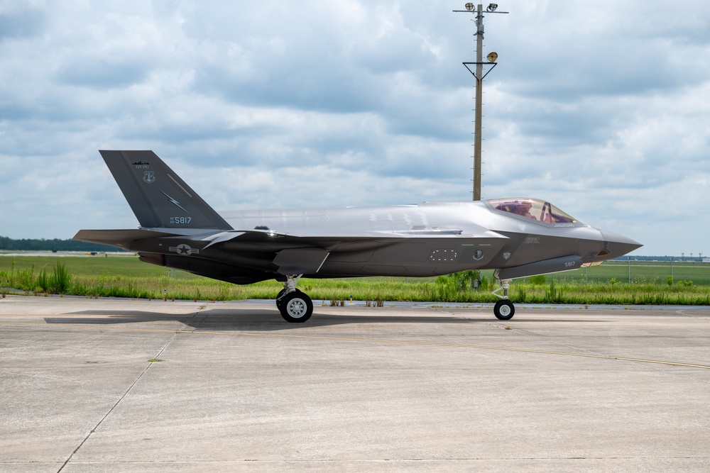 Lightning Strikes Home: 125th Fighter Wing Receives First Permanently Assigned F-35s