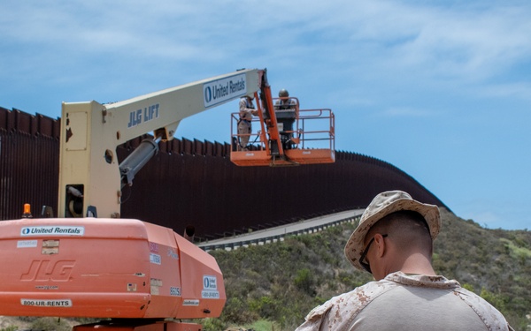 U.S. Marines receive mobile elevated work platform certification