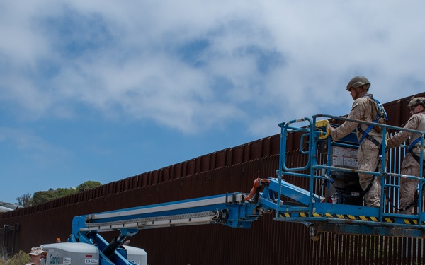 U.S. Marines receive mobile elevated work platform certification