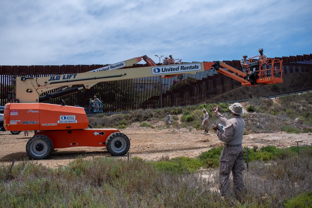 U.S. Marines receive mobile elevated work platform certification