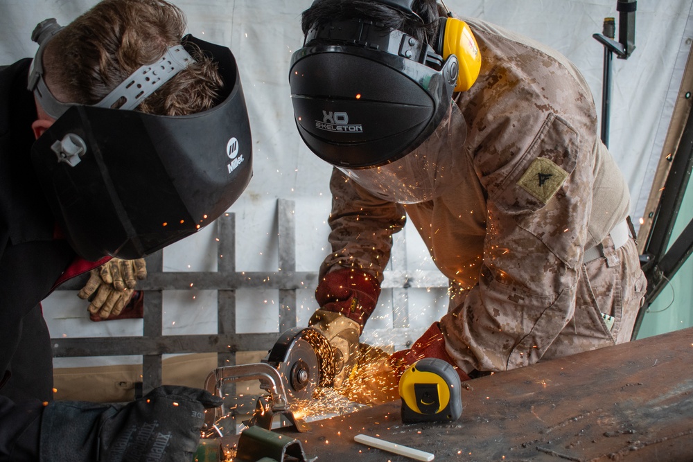 U.S. Marines begin power tool training to support southern border mission