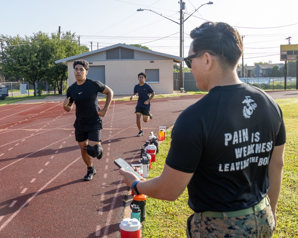 Recruiting Sub-Station Austin South visits Crockett High School