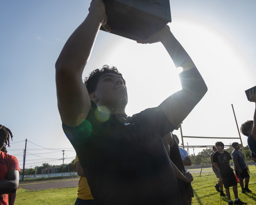 Recruiting Sub-Station Austin South visits Crockett High School