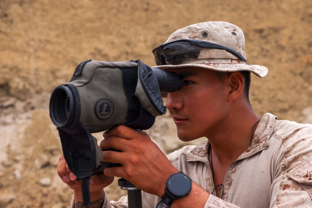 SMEE Between Marines and Ecuadorian Marine Infantry