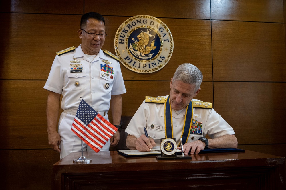 COMPACFLT Visits Philippine Navy Headquarters