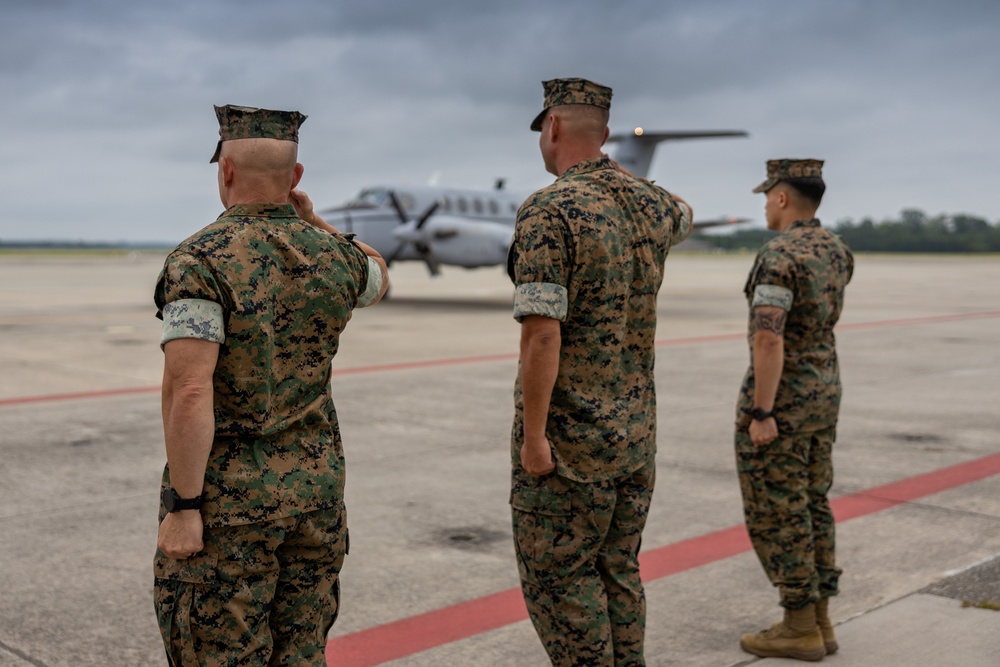 2nd MLG Commanding General Visits MCAS Beaufort
