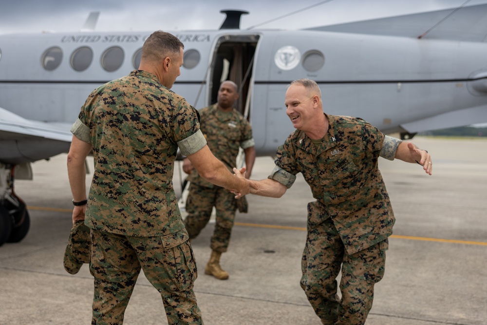 2nd MLG Commanding General Visits MCAS Beaufort