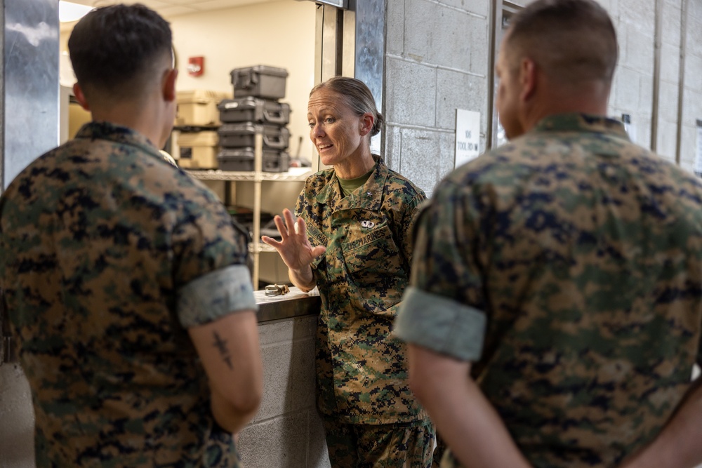 2nd MLG Commanding General Visits MCAS Beaufort