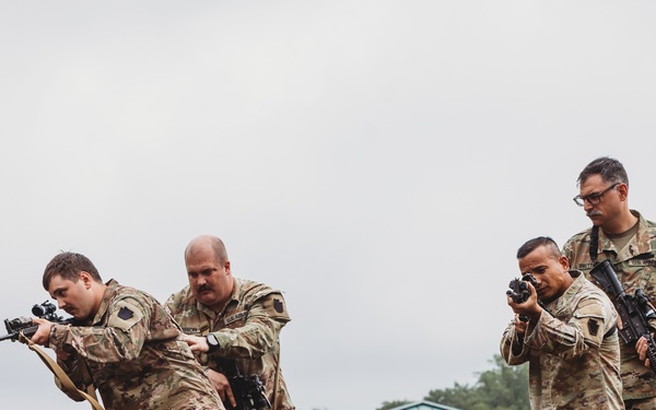 Bravo Company, 1-112 IN BN Conducts Training at Live Fire Shoot House Complex