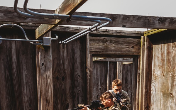 Bravo Company, 1-112 IN BN Conducts Training at Live Fire Shoot House Complex