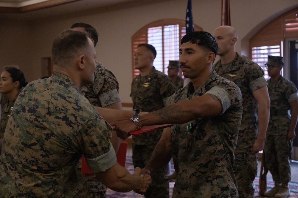 VMU-1 receives Navy Unit Commendation award