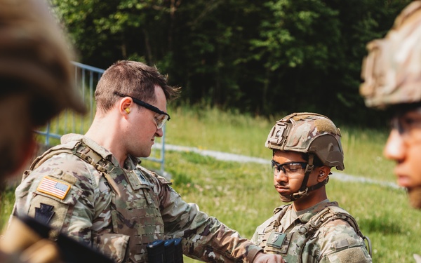 Bravo Company, 1-112 IN BN Conducts Training at Live Fire Shoot House Complex