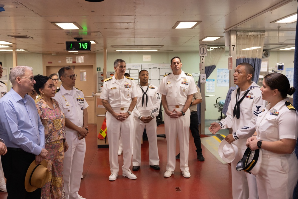 USNS Comfort Admiral Tour Ecuador