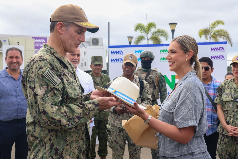 USNS Comfort Admiral Tour