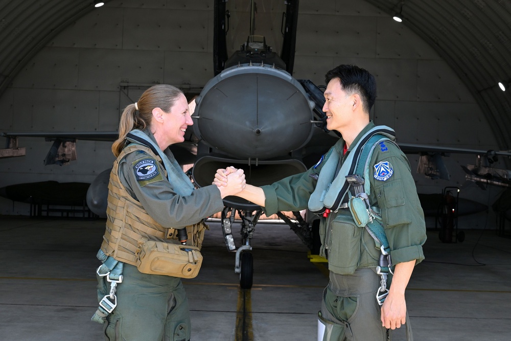 Wolf and Eagle take to the skies