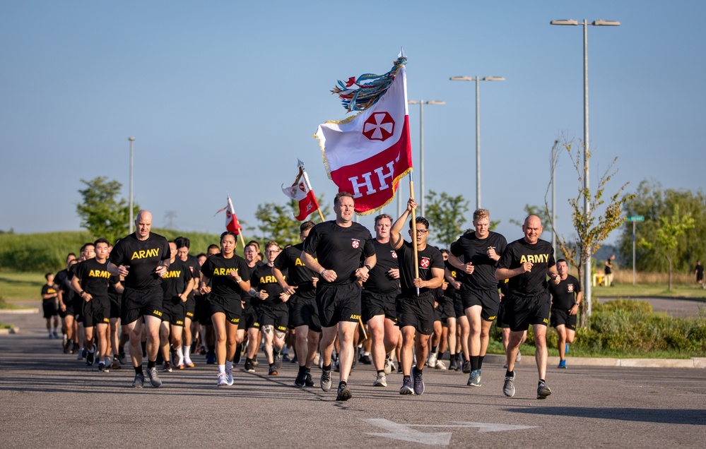 Eighth Army HHBN Leads the Pacific Victors Readiness Day Run
