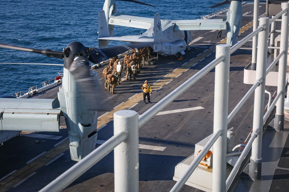 USS Iwo Jima conducts Flight Operations