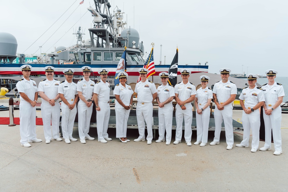 Unmanned Surface Vessel Squadron One Holds Change of Command Ceremony Unmanned Surface Vessel Squadron One Holds Change of Command Ceremony