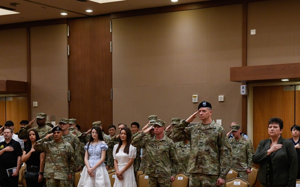 USAG Humphreys bids farewell to Col. Workman, welcomes Col. Steinbrecher
