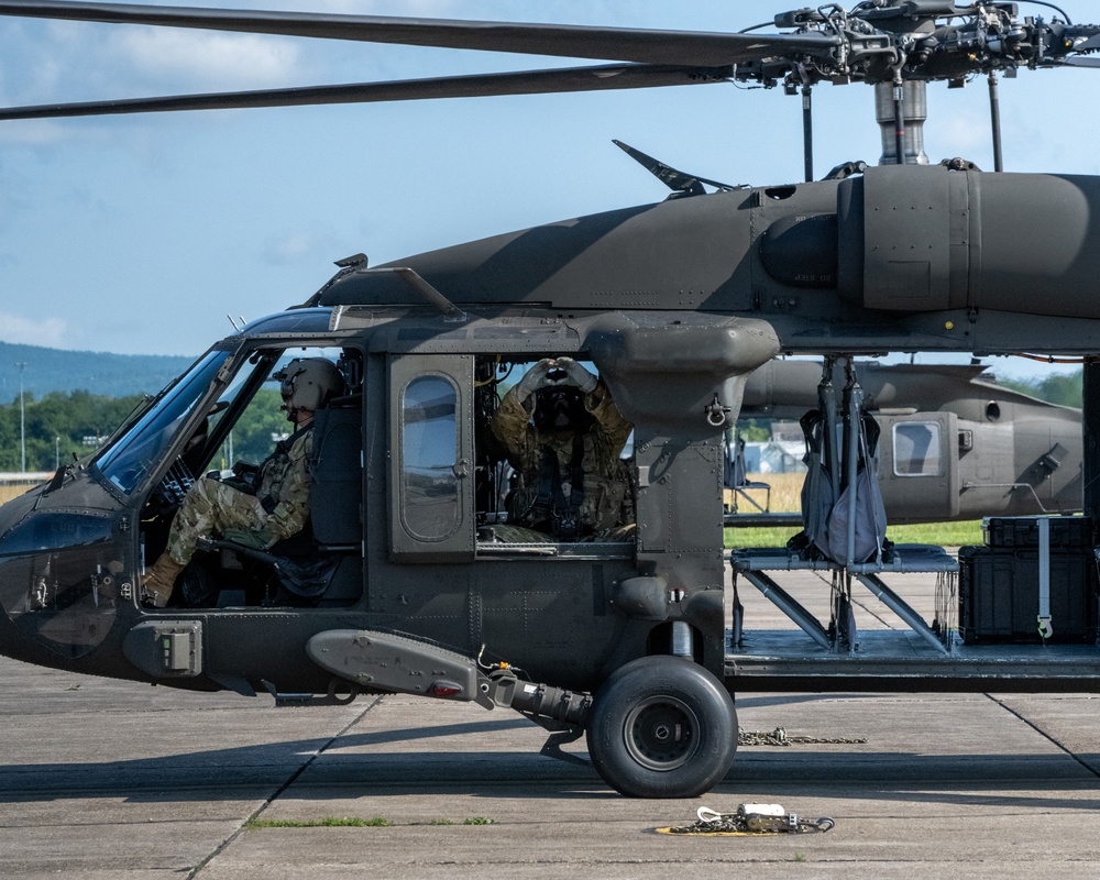 1-214 CAB take &quot;Final Flight&quot; over Southern Germany before Change of Command