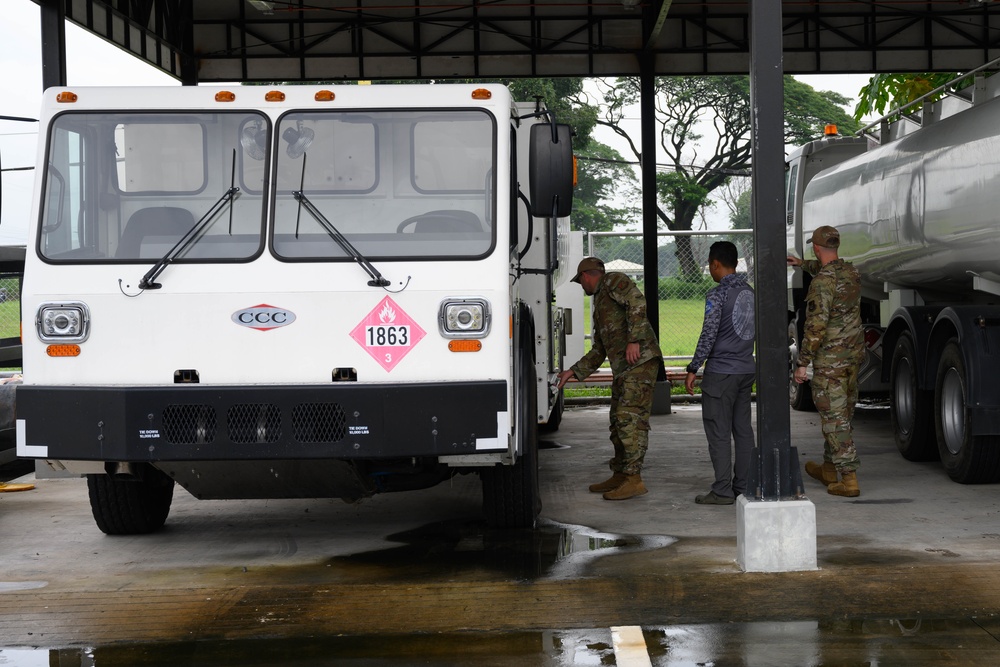 Fueling Partnerships: U.S. and Philippine Airmen share refueling expertise at Cope Thunder 25-2