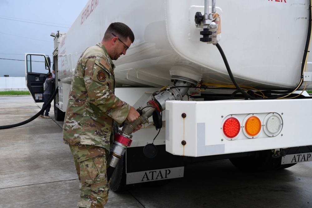 Fueling Partnerships: U.S. and Philippine Airmen share refueling expertise at Cope Thunder 25-2