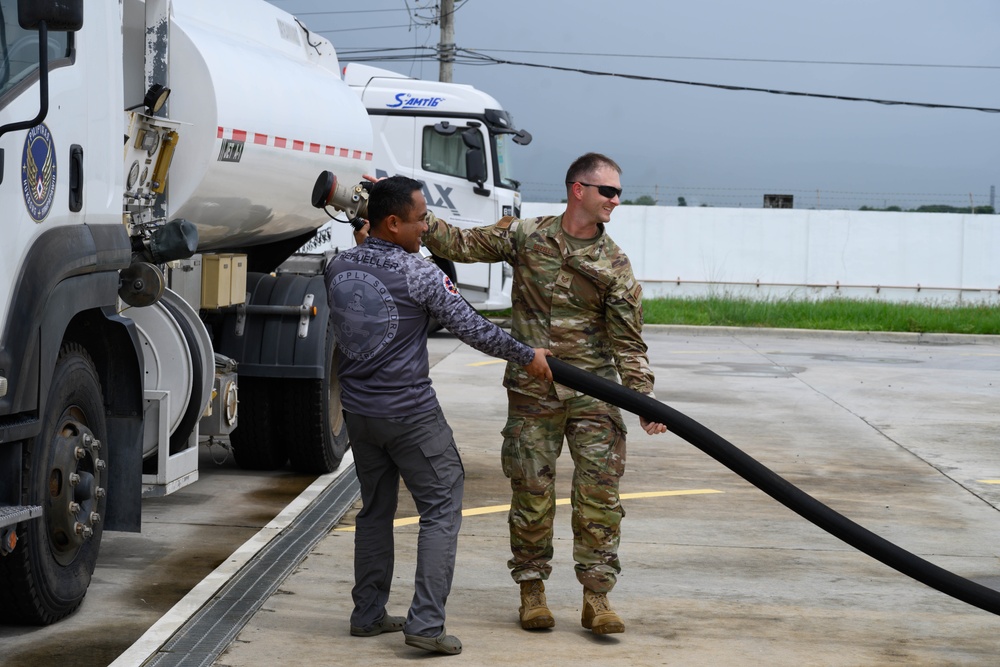 Fueling Partnerships: U.S. and Philippine Airmen share refueling expertise at Cope Thunder 25-2