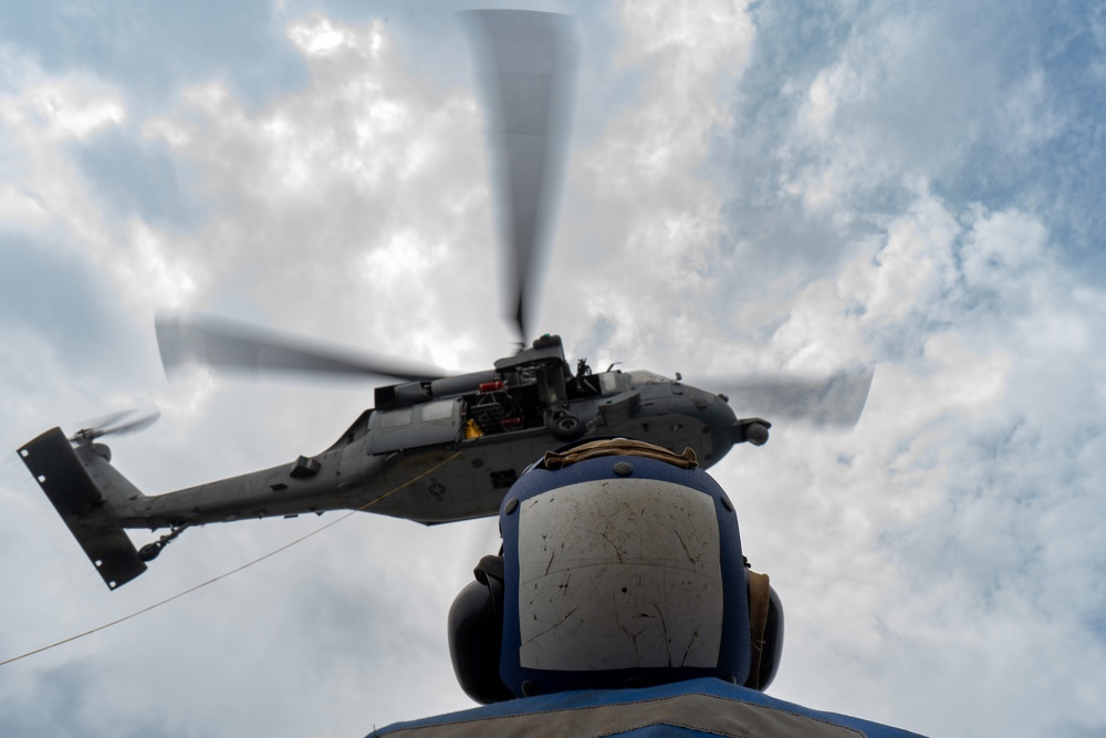 USS Gridley Vertical Replenishment