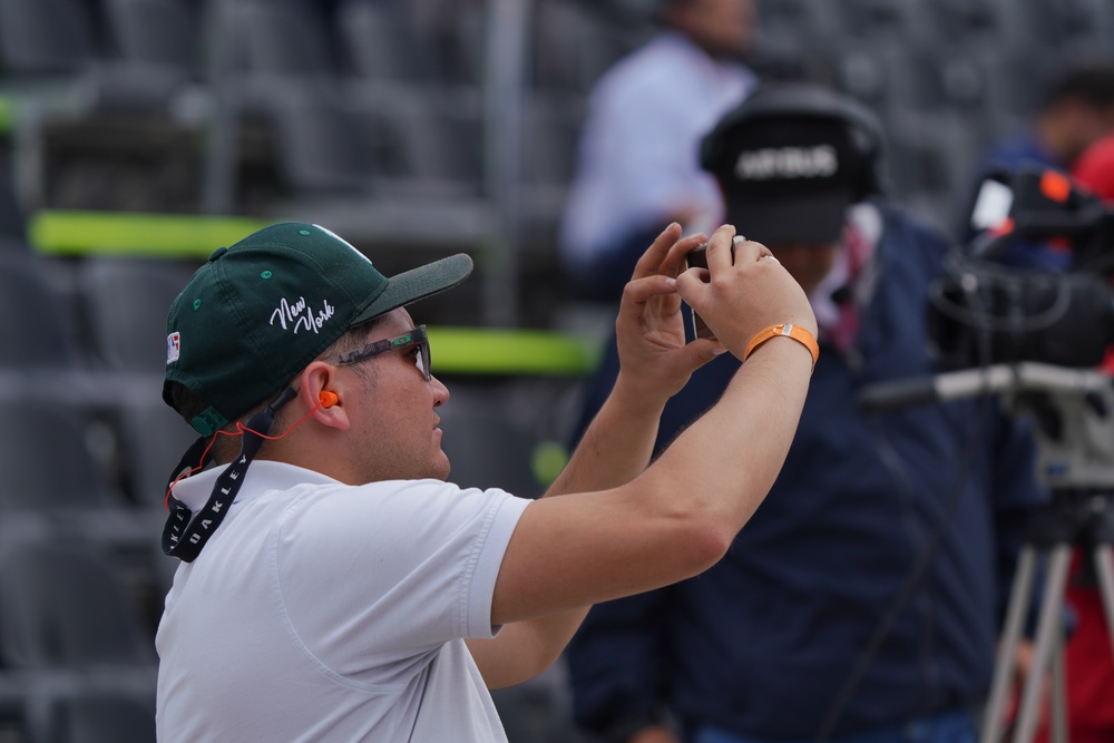 Viper Demo Team performs on first day of F-AIR 25 Colombia