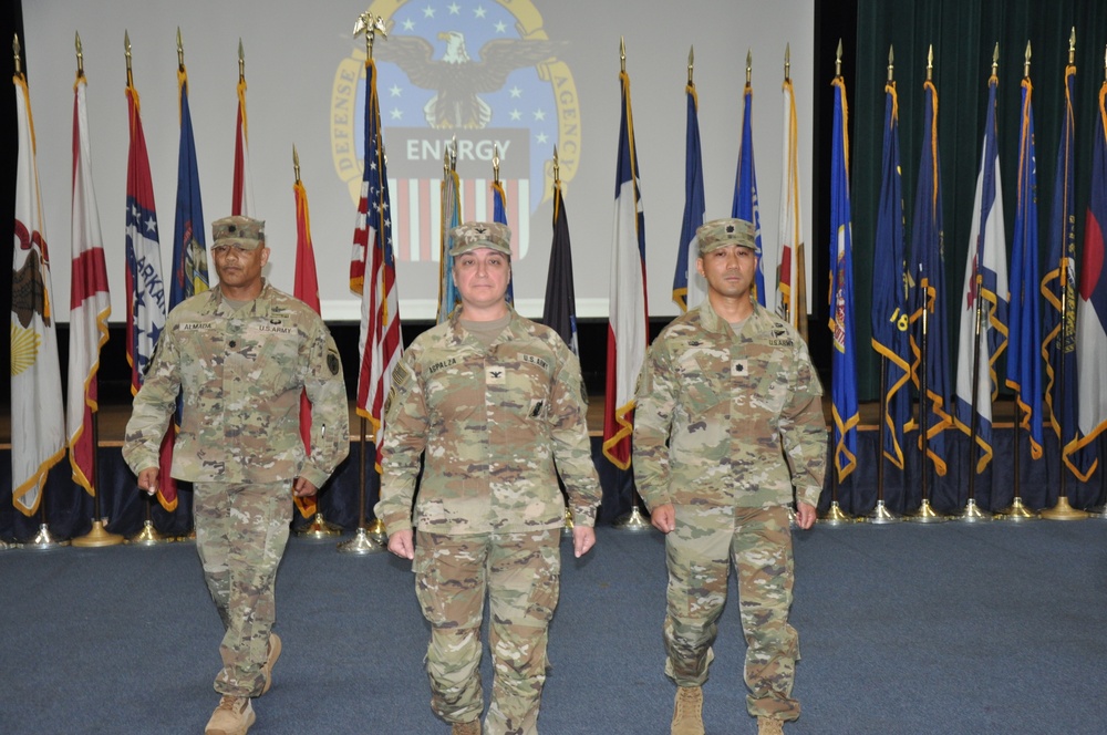 DLA Energy Middle East hails new commander and bids farewell to another
