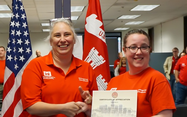 USACE employee receives certificate of appreciation
