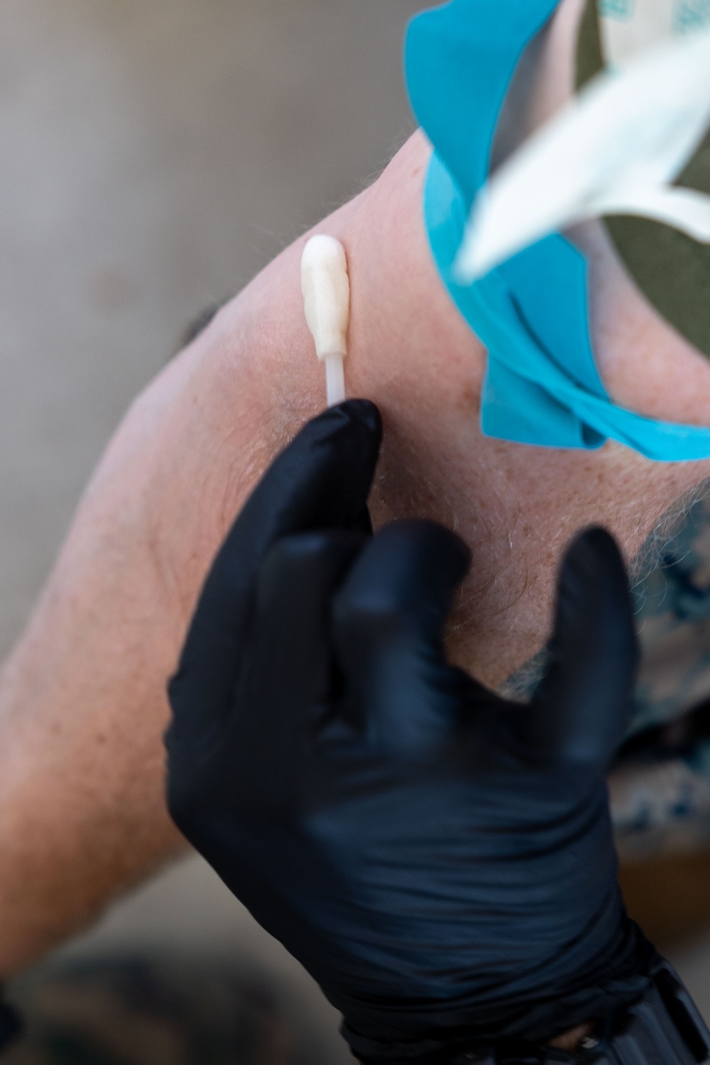 11th MEU Marines learn how to preform blood transfusions