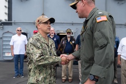 Theodore Roosevelt Sailor receives USNA Class of '71 Leadership Award